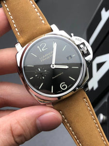 VS F panerai PAM 904 classic